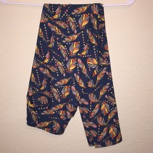 Lularoe One Size Leggings *FLAWED*